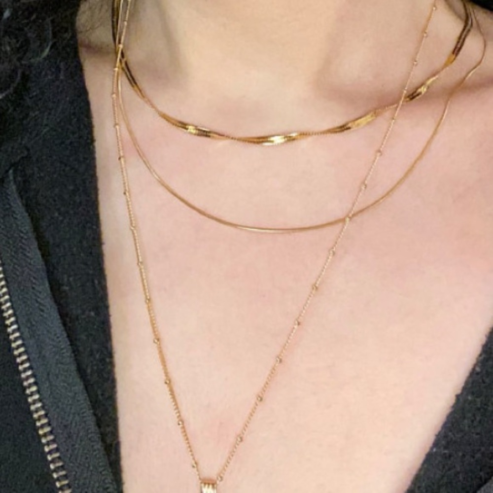 Herringbone & Box Chain Layered Gold Necklace - Picture 4 of 7